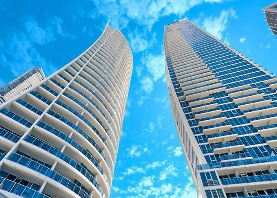 Spectacular 19Th Floor Apartment In Heart Of Surfers Paradise Gold Coast