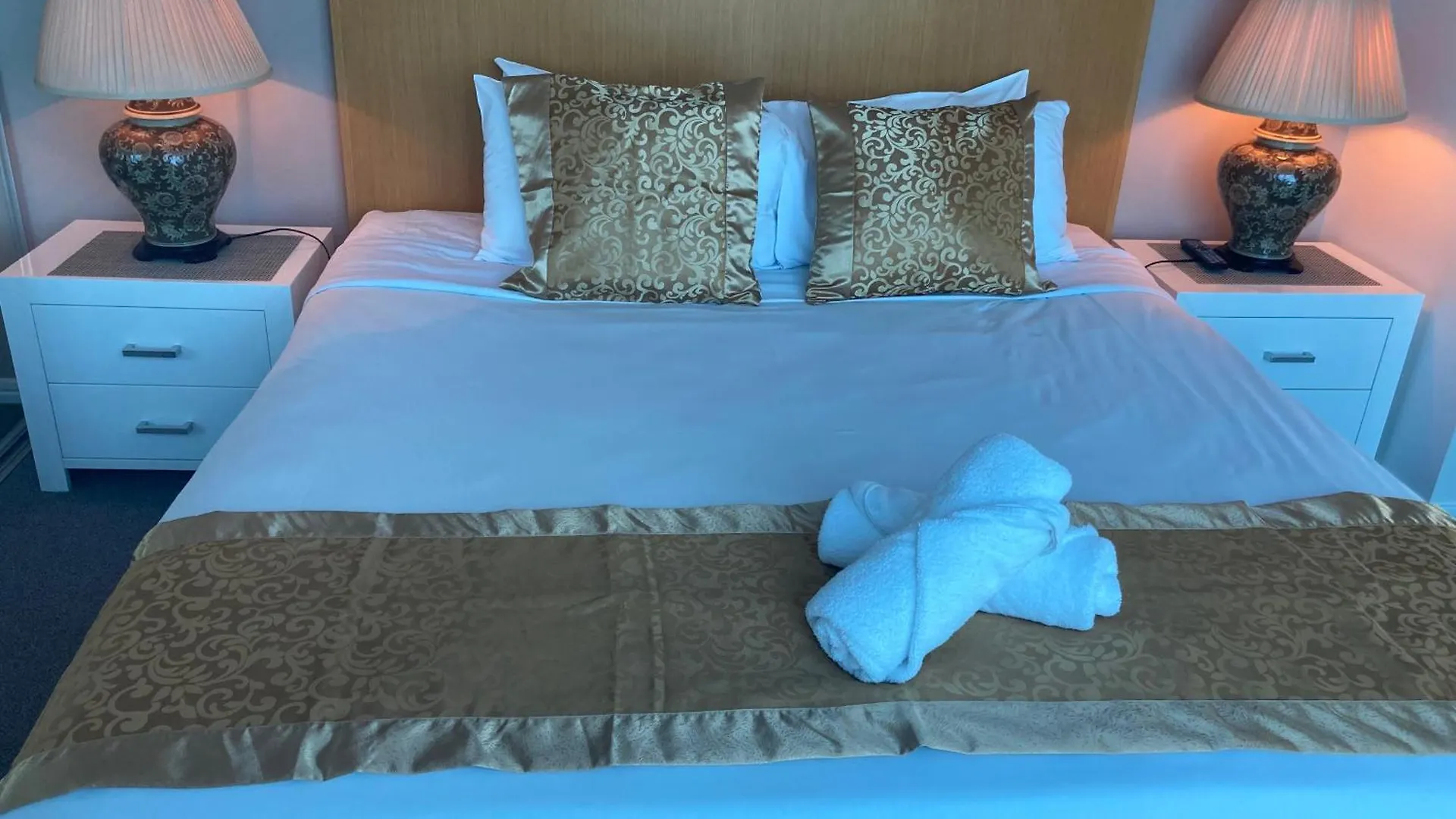 Spectacular 19Th Floor Apartment In Heart Of Surfers Paradise Gold Coast Ausztrália
